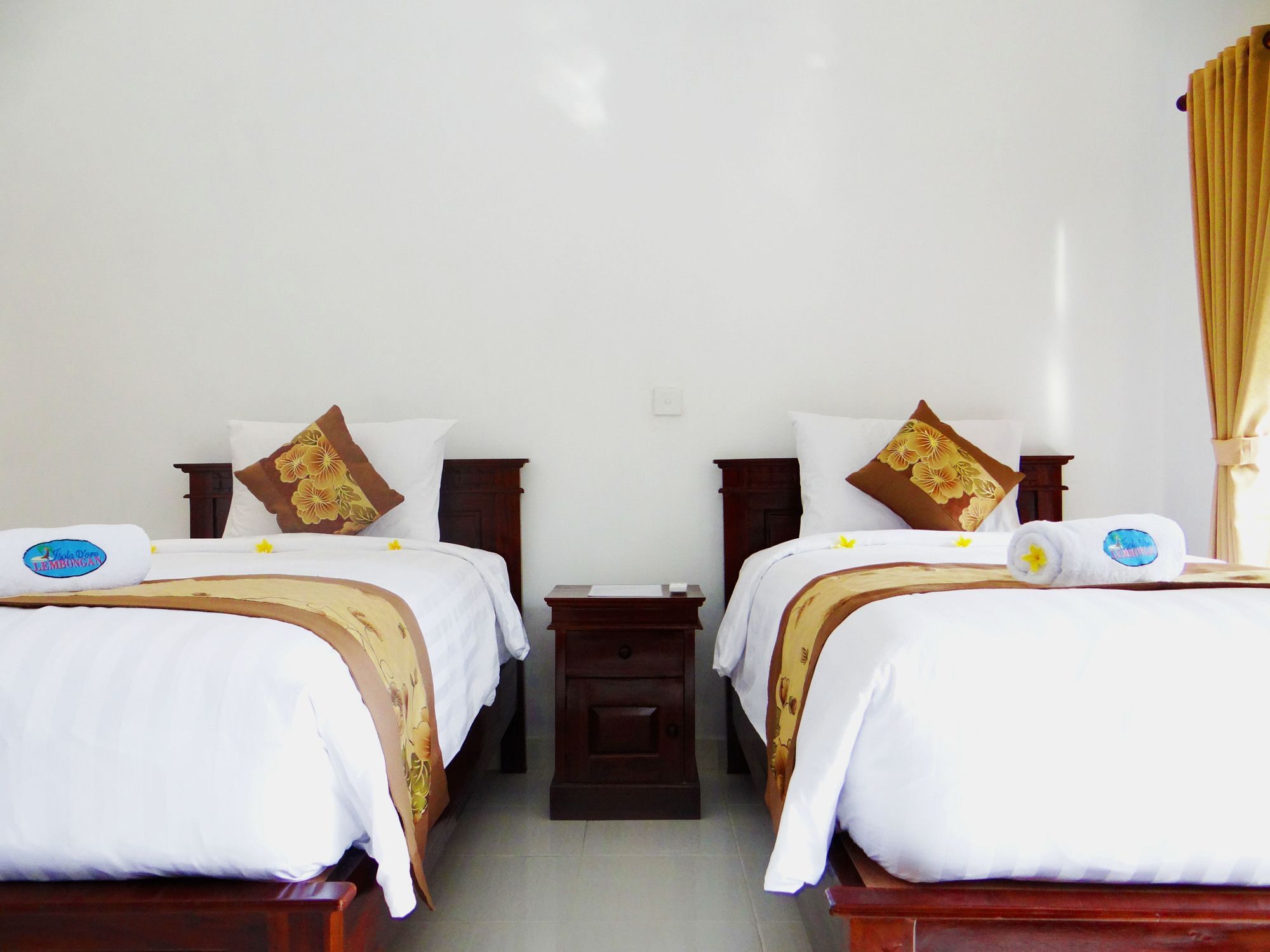 Bed and Breakfast Isola D'Oro Lembongan Nusa Lembongan Exterior foto
